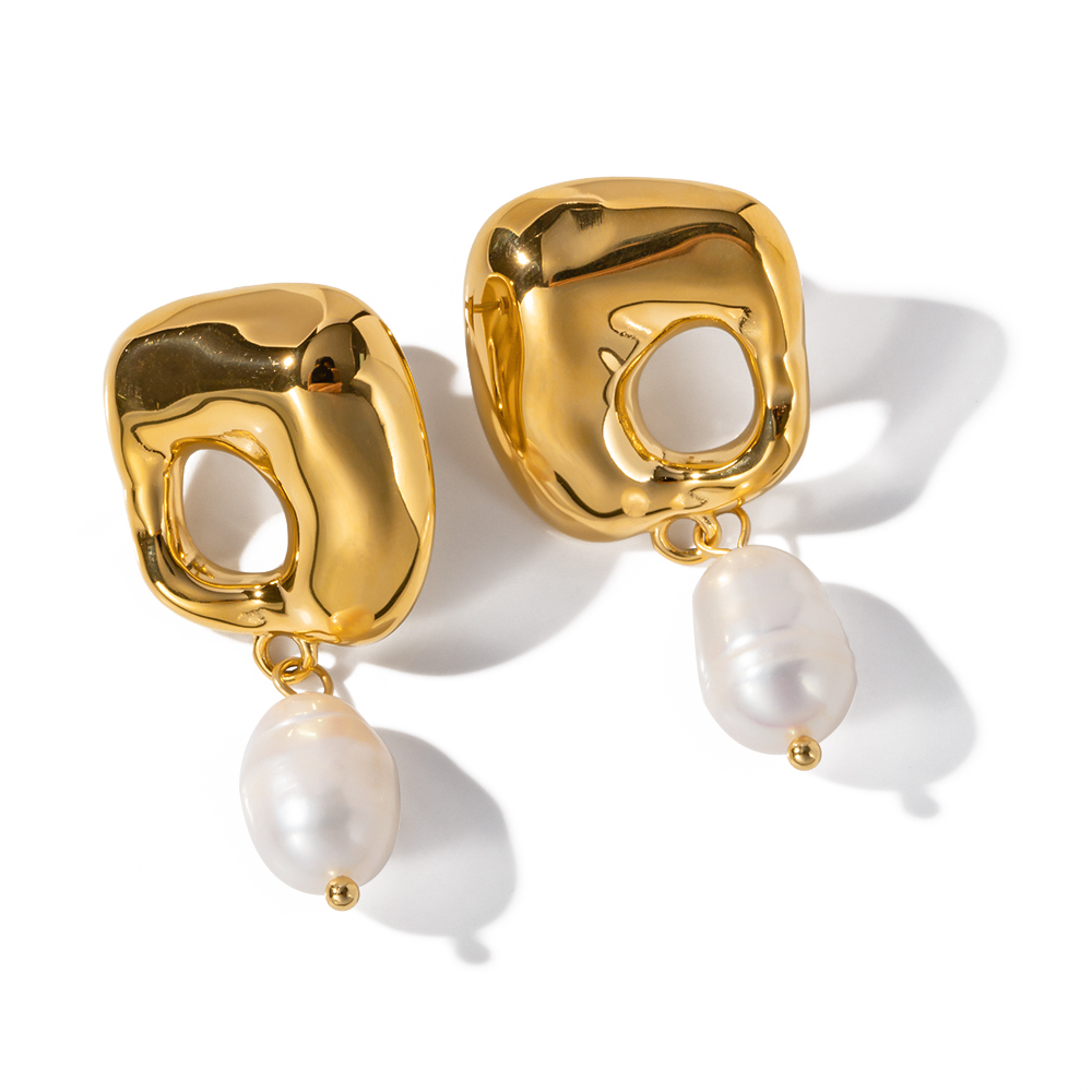 Céleste Earrings NadÃ¨ge 18K Gold