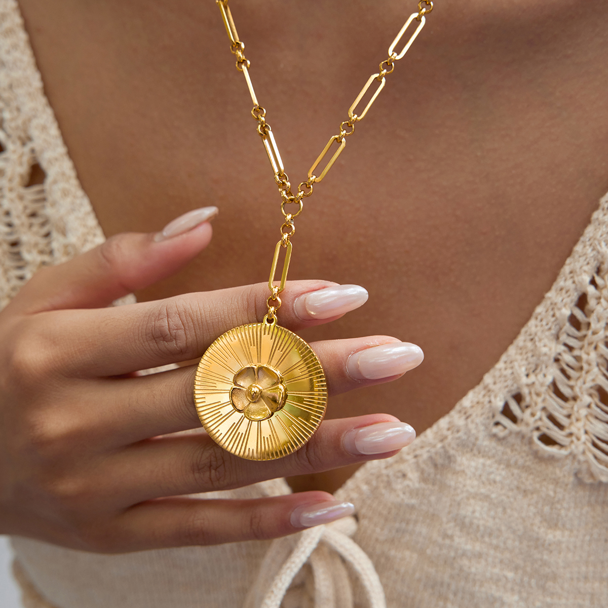Céleste Necklace Bérénilde 18K Gold - 9