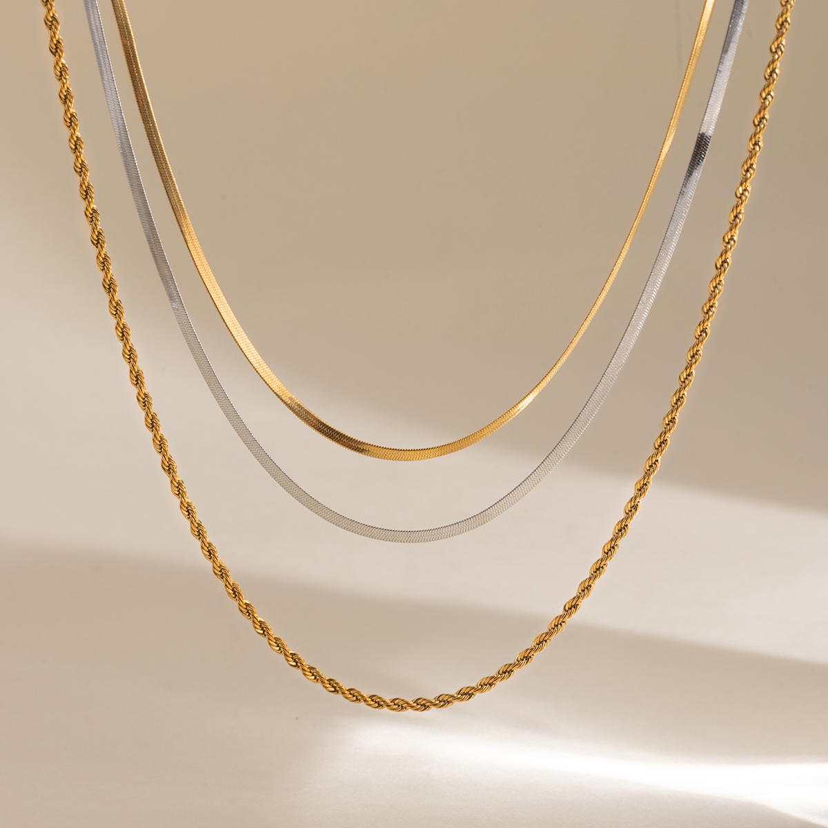 Céleste Necklace Zénovie 18K Gold - 17