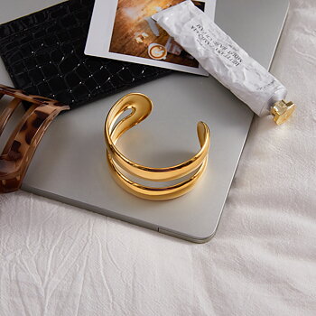 Céleste Ring Zoralinde 18K Gold