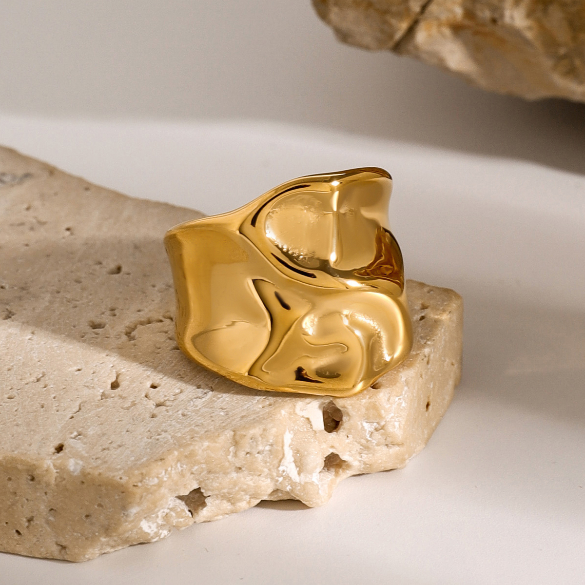 Celéste Ring Calandine 18K Gold