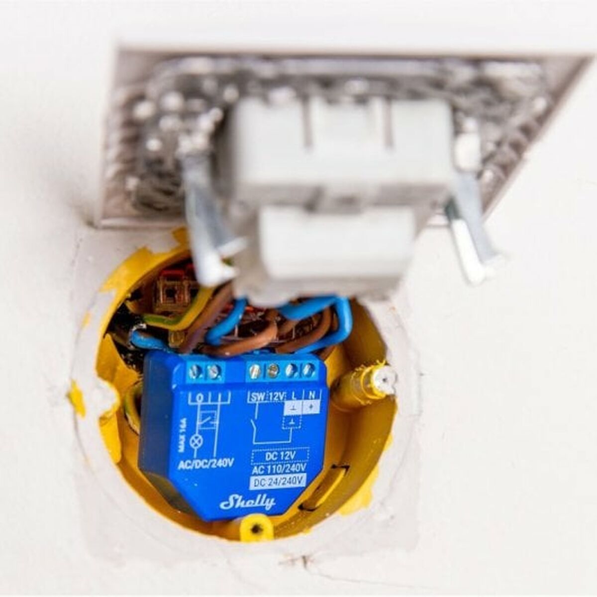 Smartkontakt OR: Intelligent Kontakt Shelly 100 - 240 V 16 A - 4
