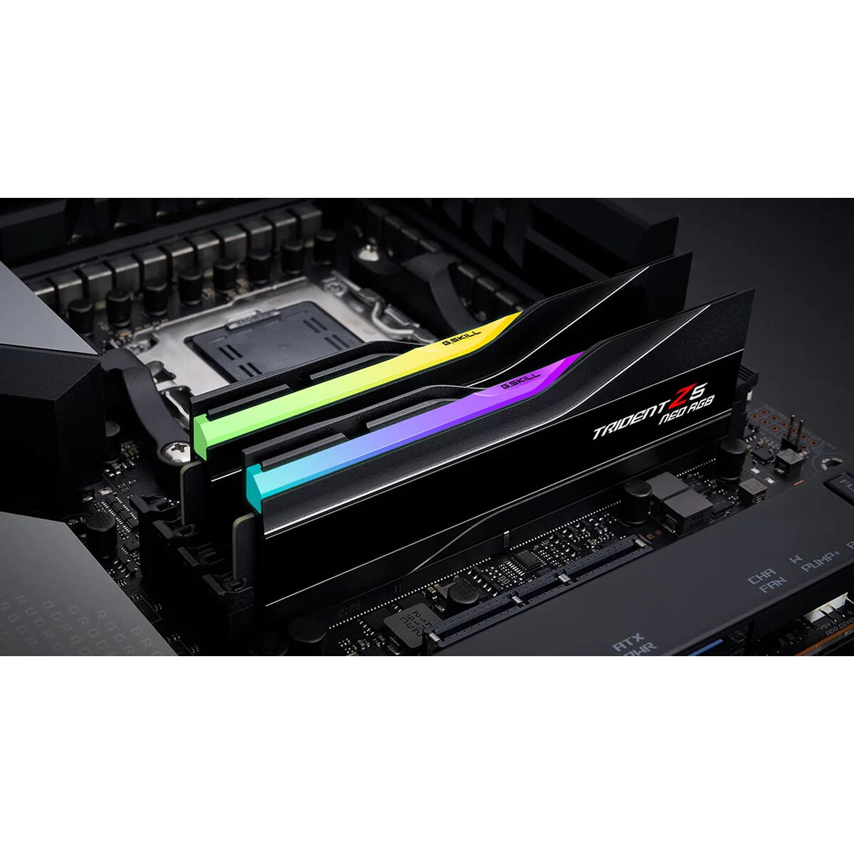 RAM-minne GSKILL F5-6400J3239G16GX2-TZ5NR DDR5 32 GB cl32 - 2