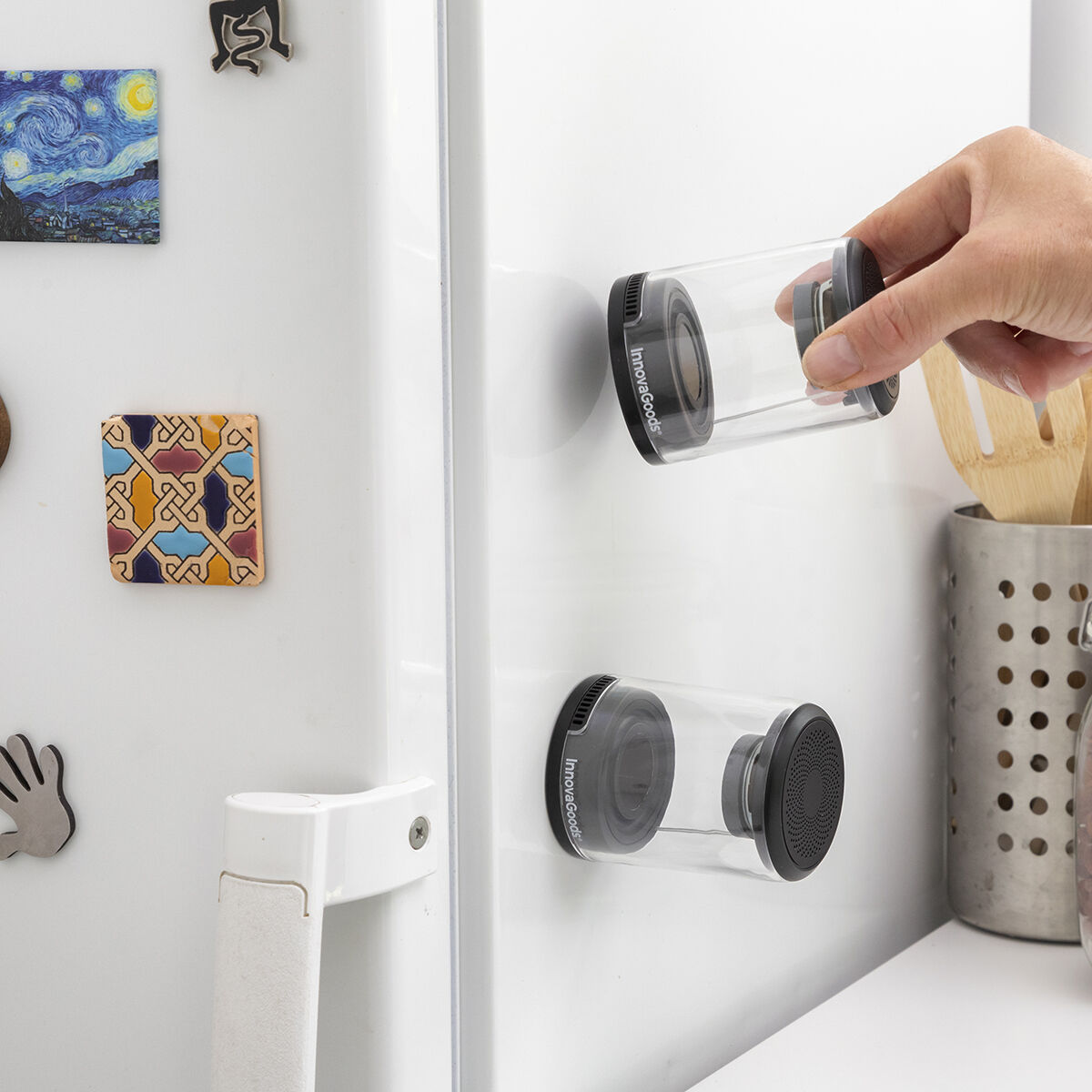 Uppladdningsbara, magnetiska och trådlösa högtalare Waveker InnovaGoods Förpackning med 2 masker - 20