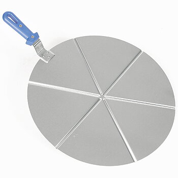 pizza bricka med handtag och skär guider för 6 stycken, ø 50 cm