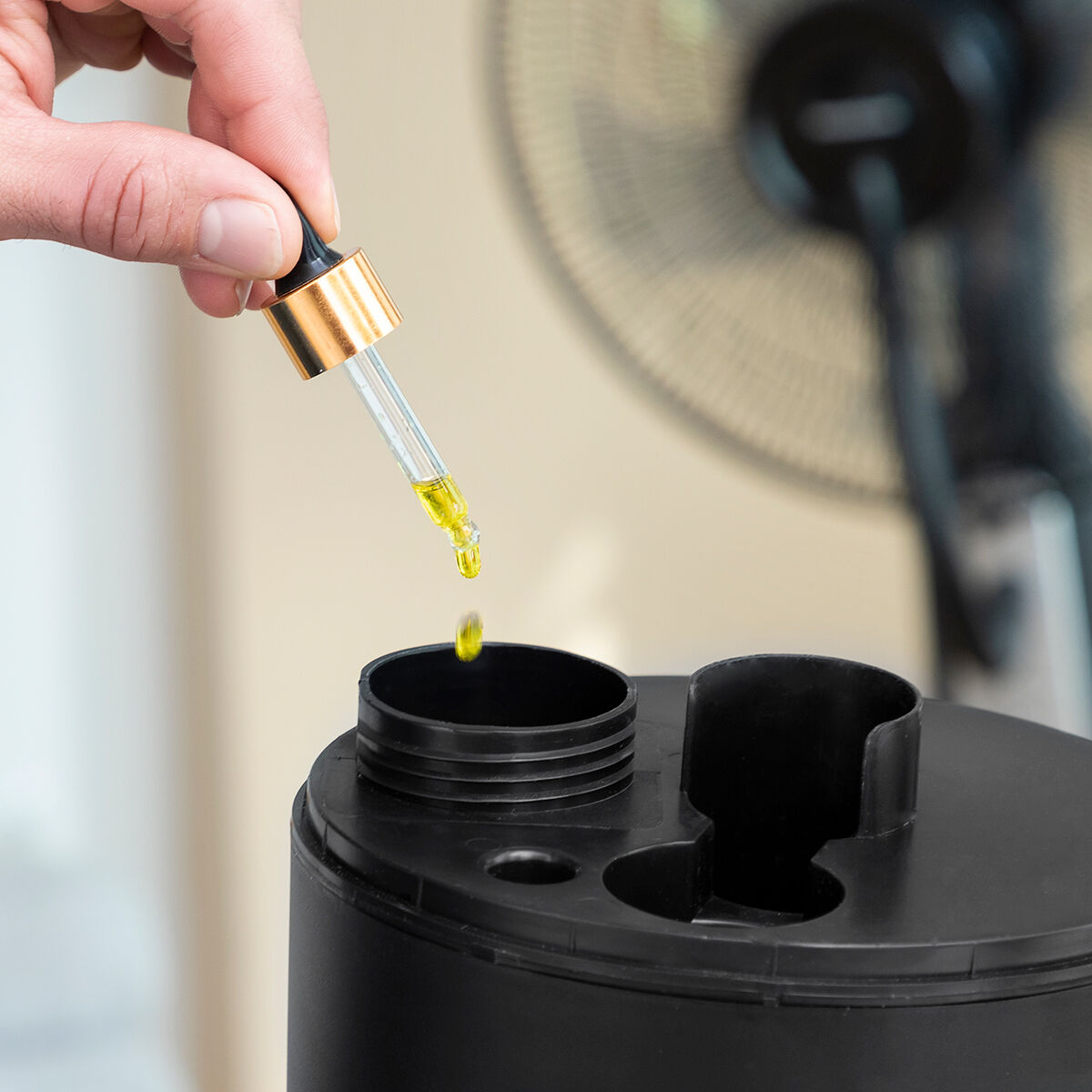 Golvfläkt med fjärrkontroll InnovaGoods Svart 2,8 L 90 W (Renoverade C) - 6