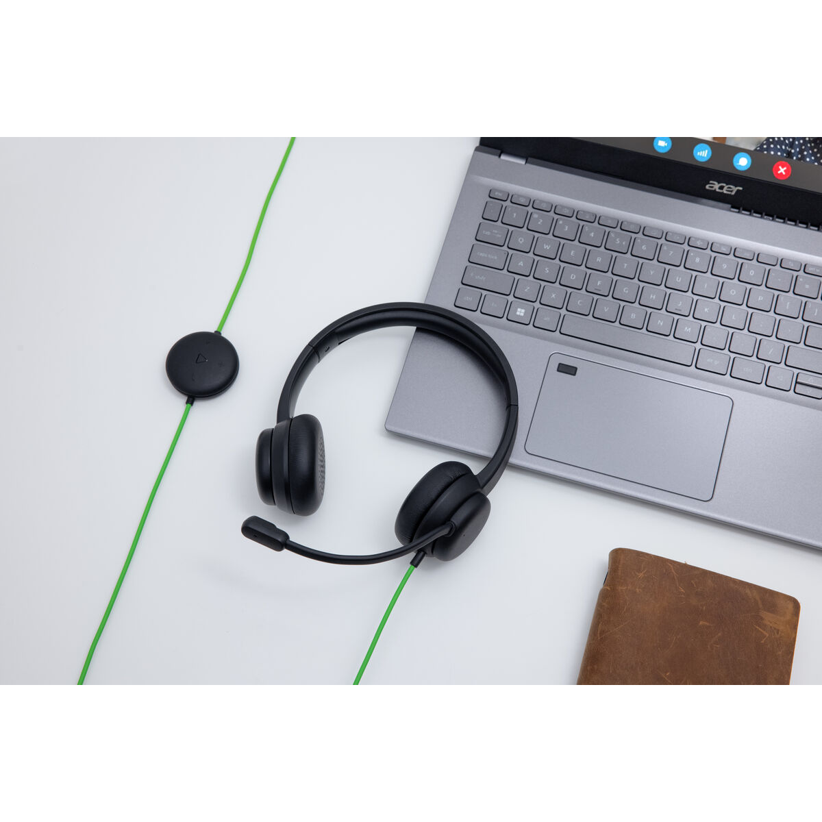Hörlurar med mikrofon Gaming Acer AHW250 Svart - 4