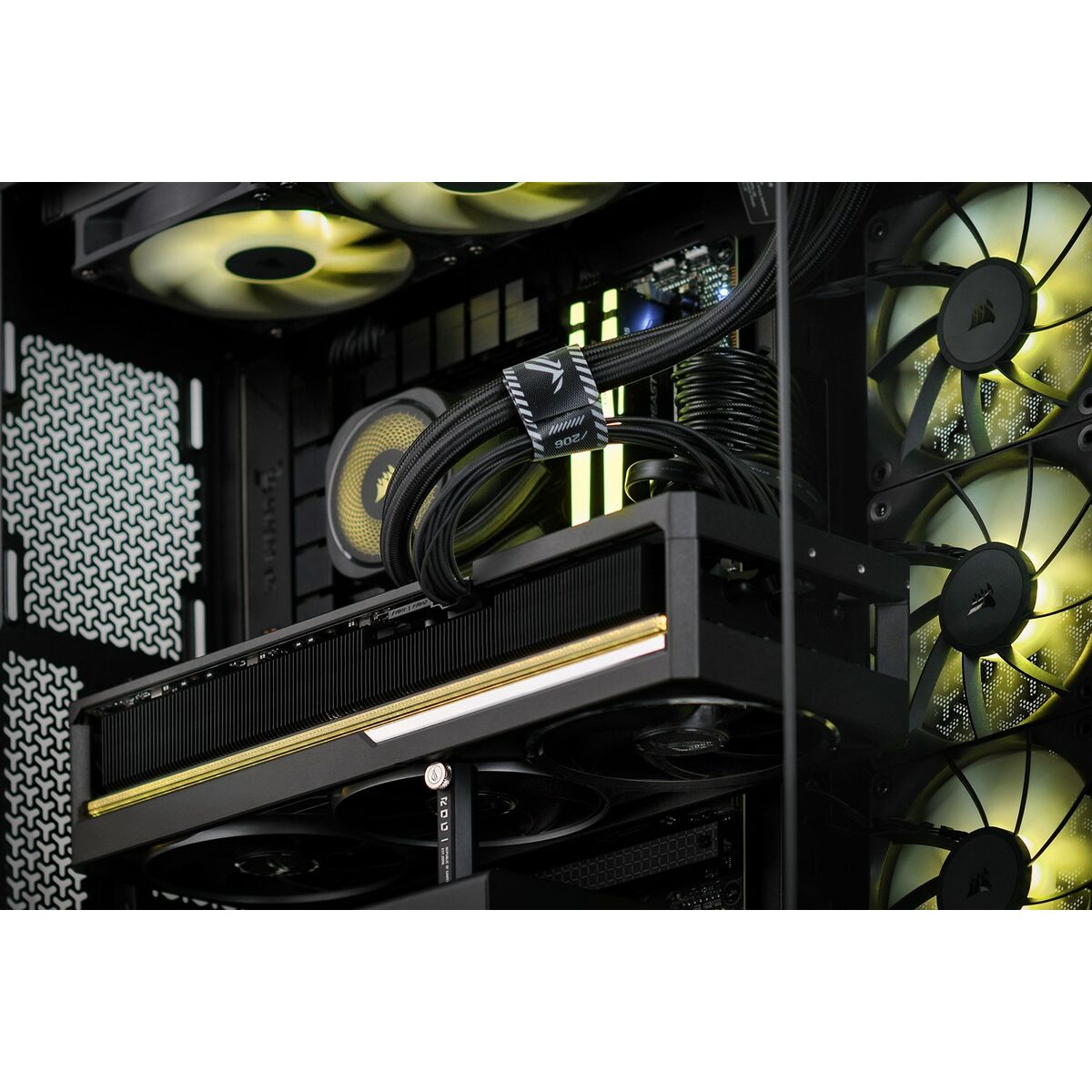 Bordsdator Actina KOMACNGIP0215 AMD Ryzen 7 7800X3D 32 GB RAM 2 TB SSD RTX 5080