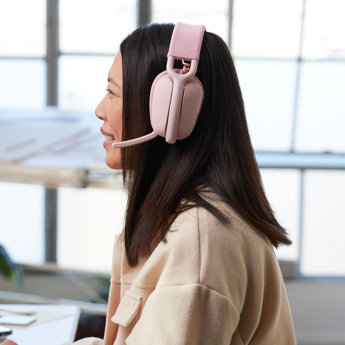 Hörlurar med Mikrofon Logitech Zone Vibe 100 Rosa - 4