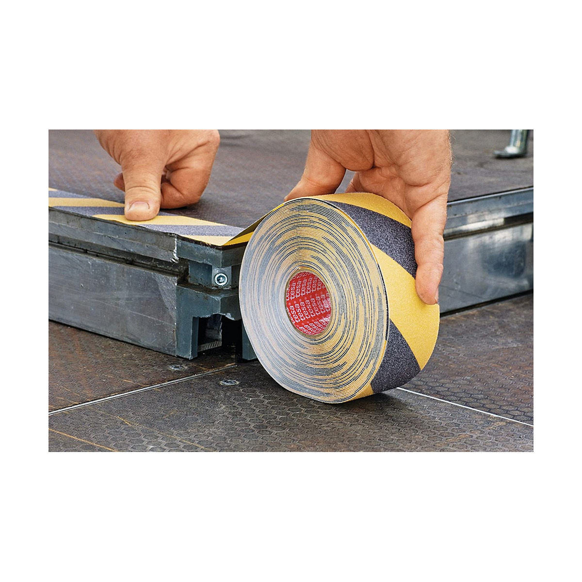 Självhäftande band TESA 15 m x 50 mm - 5