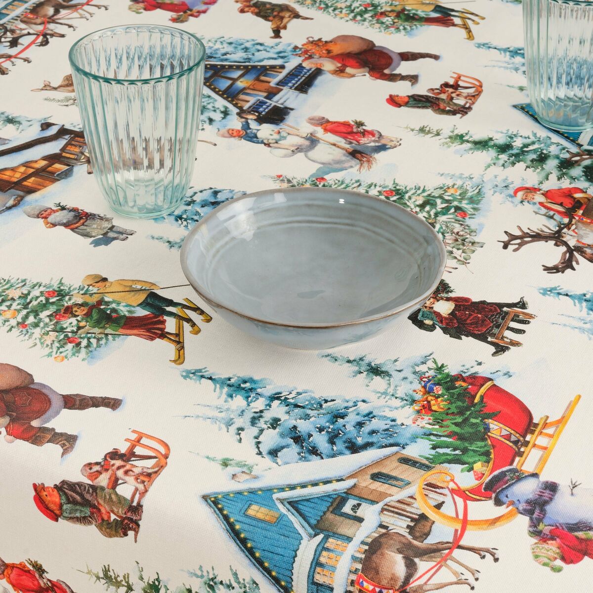 Fläckresistent bordsduk i harts Belum  Christmas Landscape Multicolour 150 x 150 cm - 2