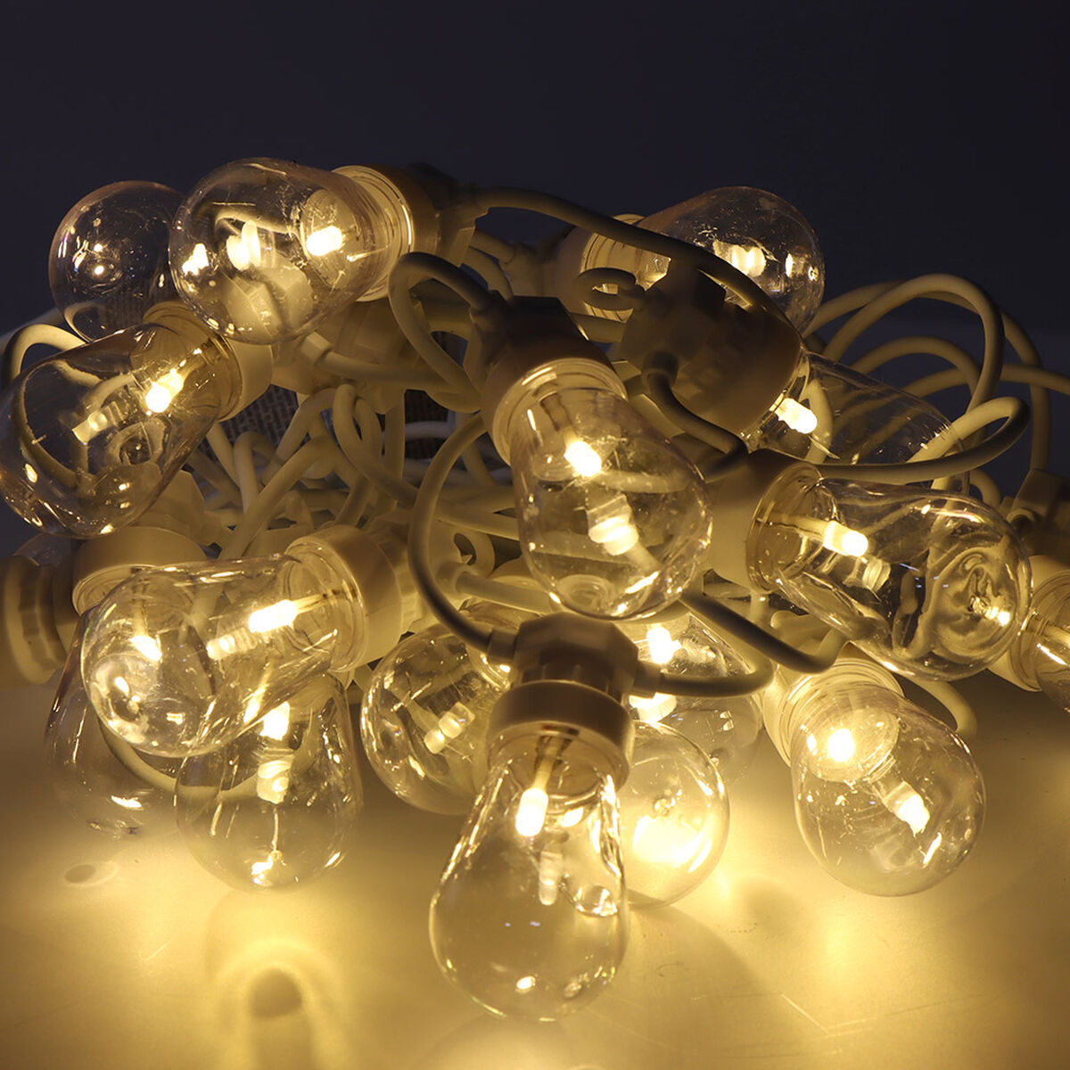Bollkrans med LED Party Lighting Vintage Varmvit 12,5 m - 3