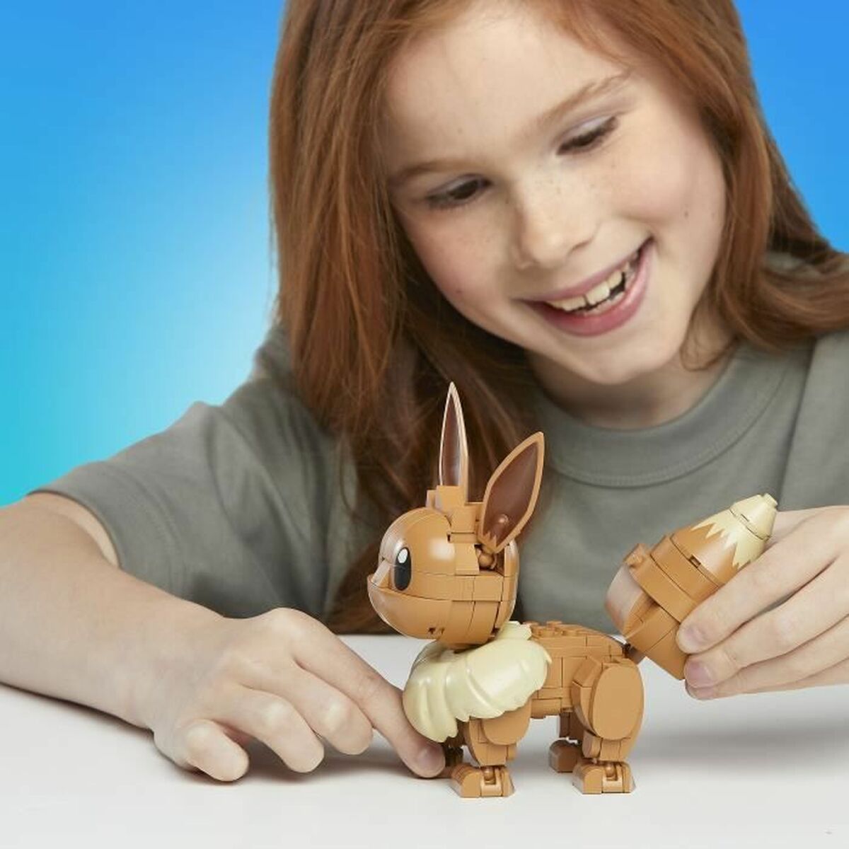 Ledad figur Mega Construx  Eevee Medium + 7 år 215 Delar - 2