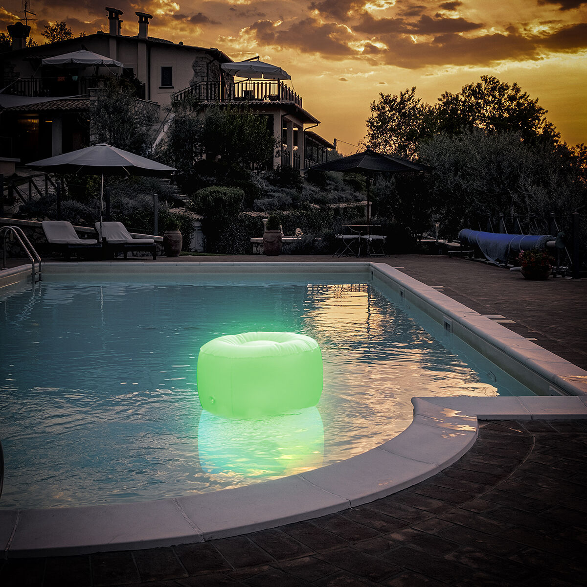 Uppblåsbar stol med flerfärgad LED och fjärrkontroll Pulight InnovaGoods - 37
