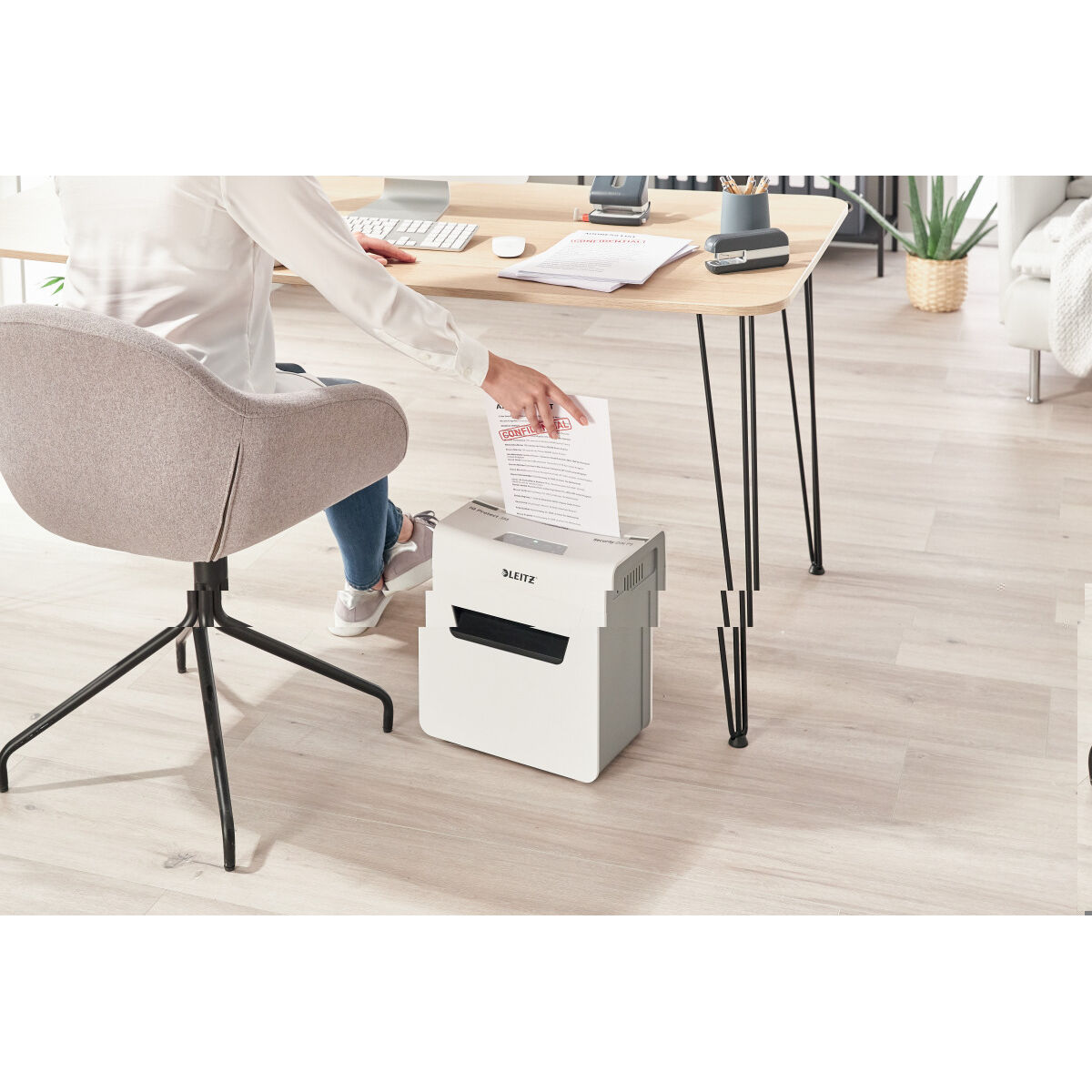 Dokumentförstörare Mikroskärande Leitz IQ 150 Autofeed P4 - 5