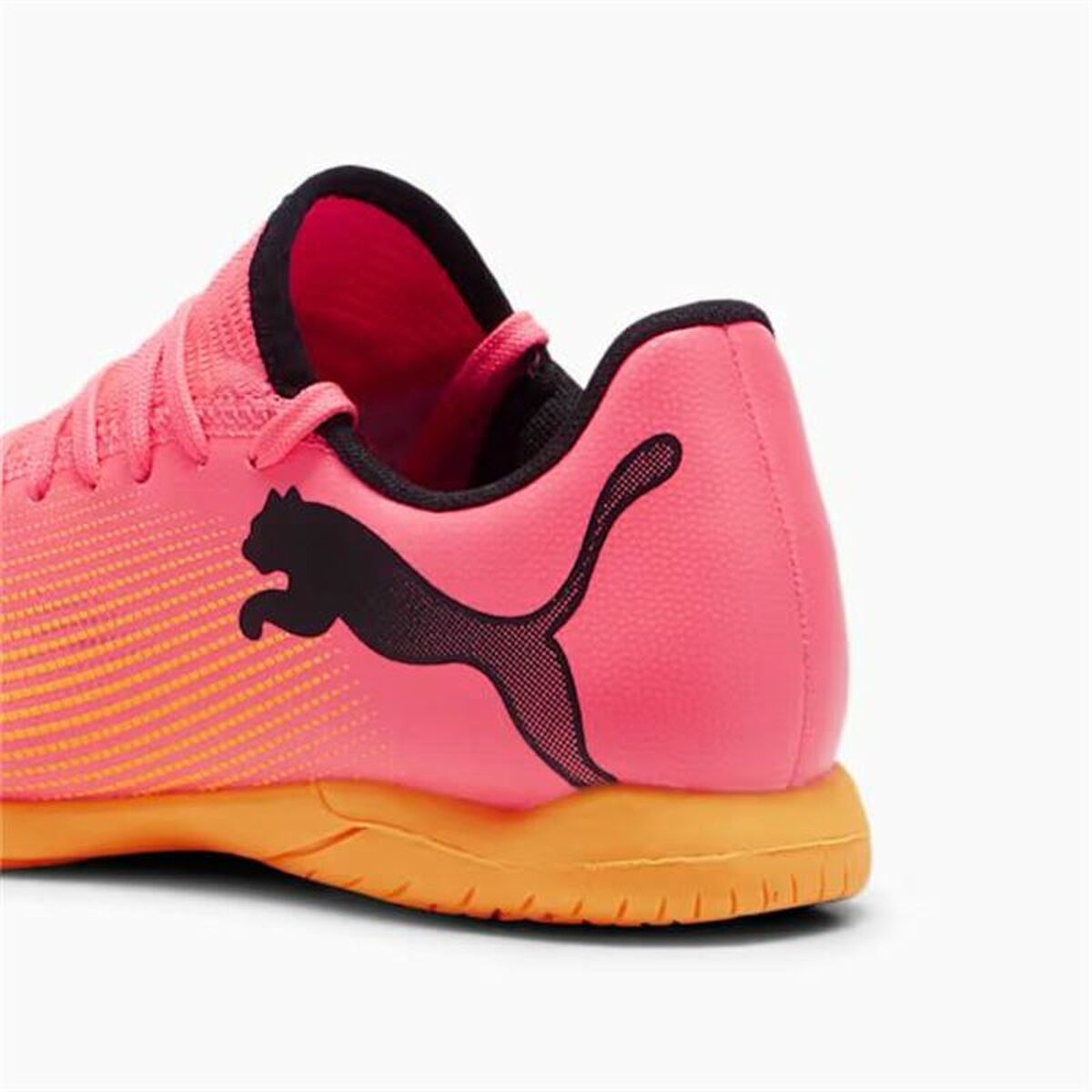 Fotbollsskor för inomhusbruk för barn Puma Future 7 Play Orange Barn Unisex - 6