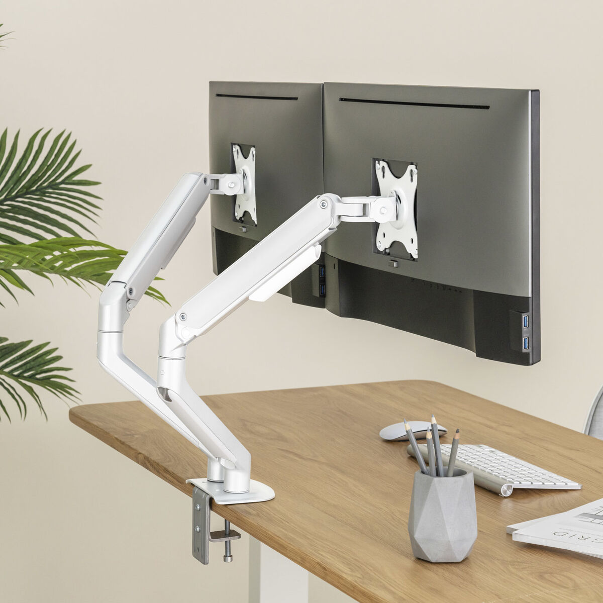TV-fäste TooQ DB4132TNR-W 17"-32" - 5