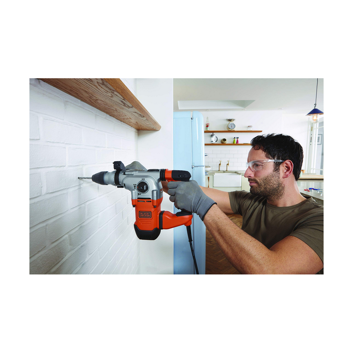 Perforeringshammare Black & Decker BEHS03K - 12