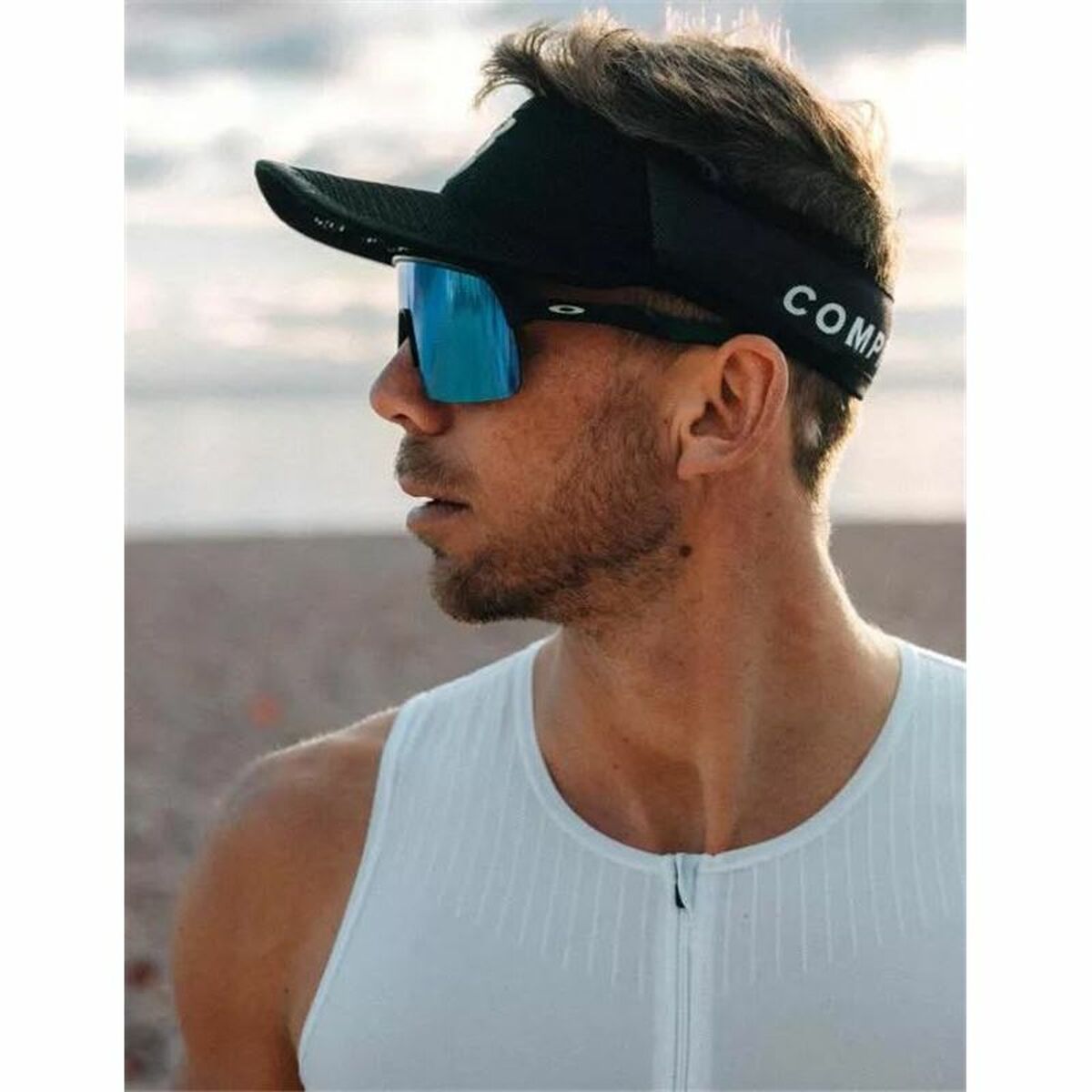 Visir Compressport XHWU389-9002 Svart One size - 4