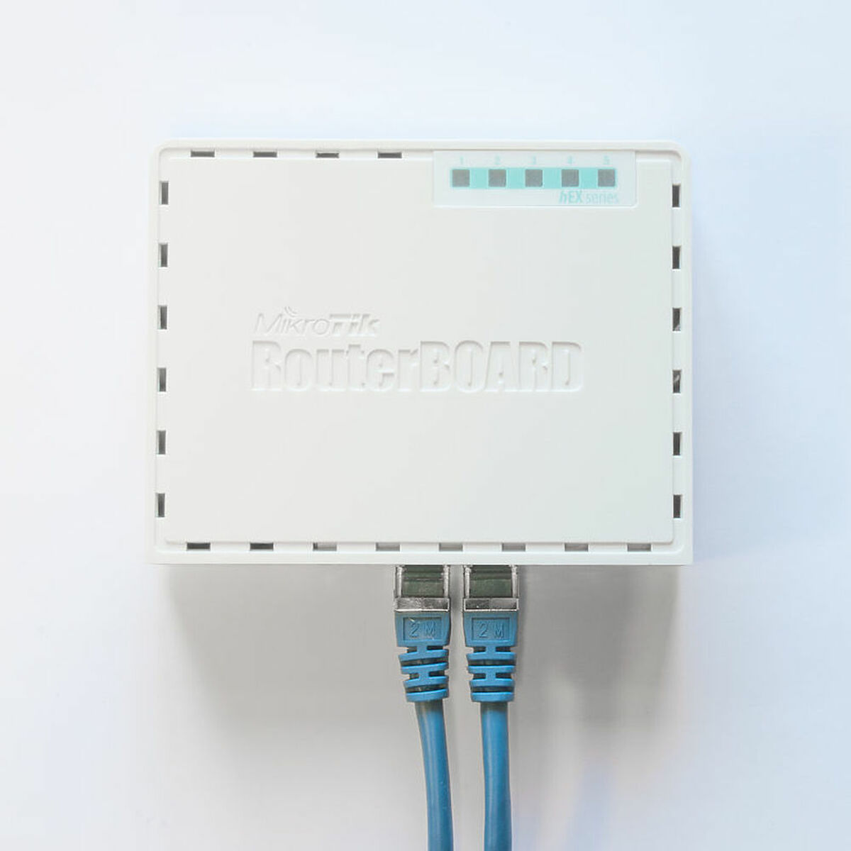 Router Mikrotik RB750GR3 - 3