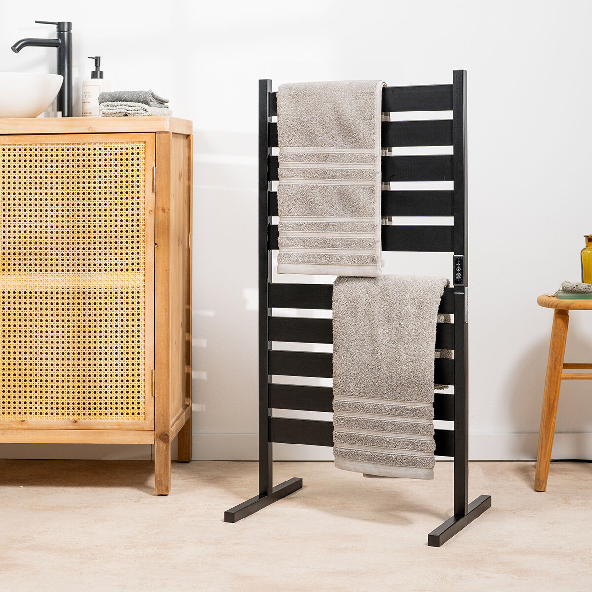Elektrisk handdukstork för vägg eller golv Towarall InnovaGoods 10 Stänger - 3