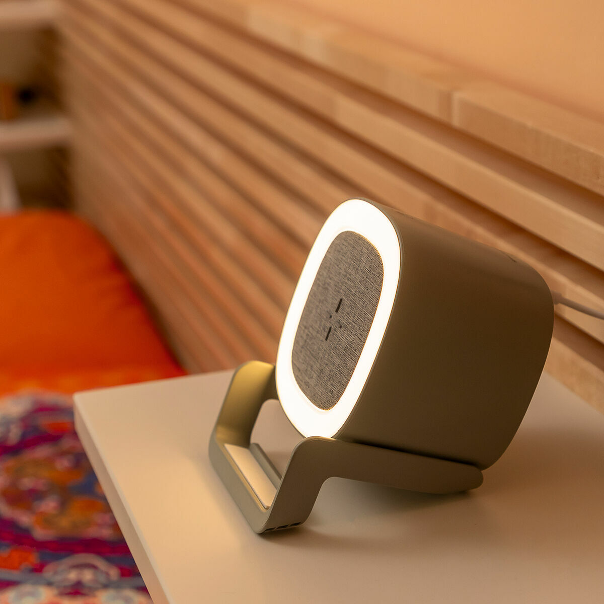 Laddare för trådlös högtalare med LED-lampor Souwis InnovaGoods - 21