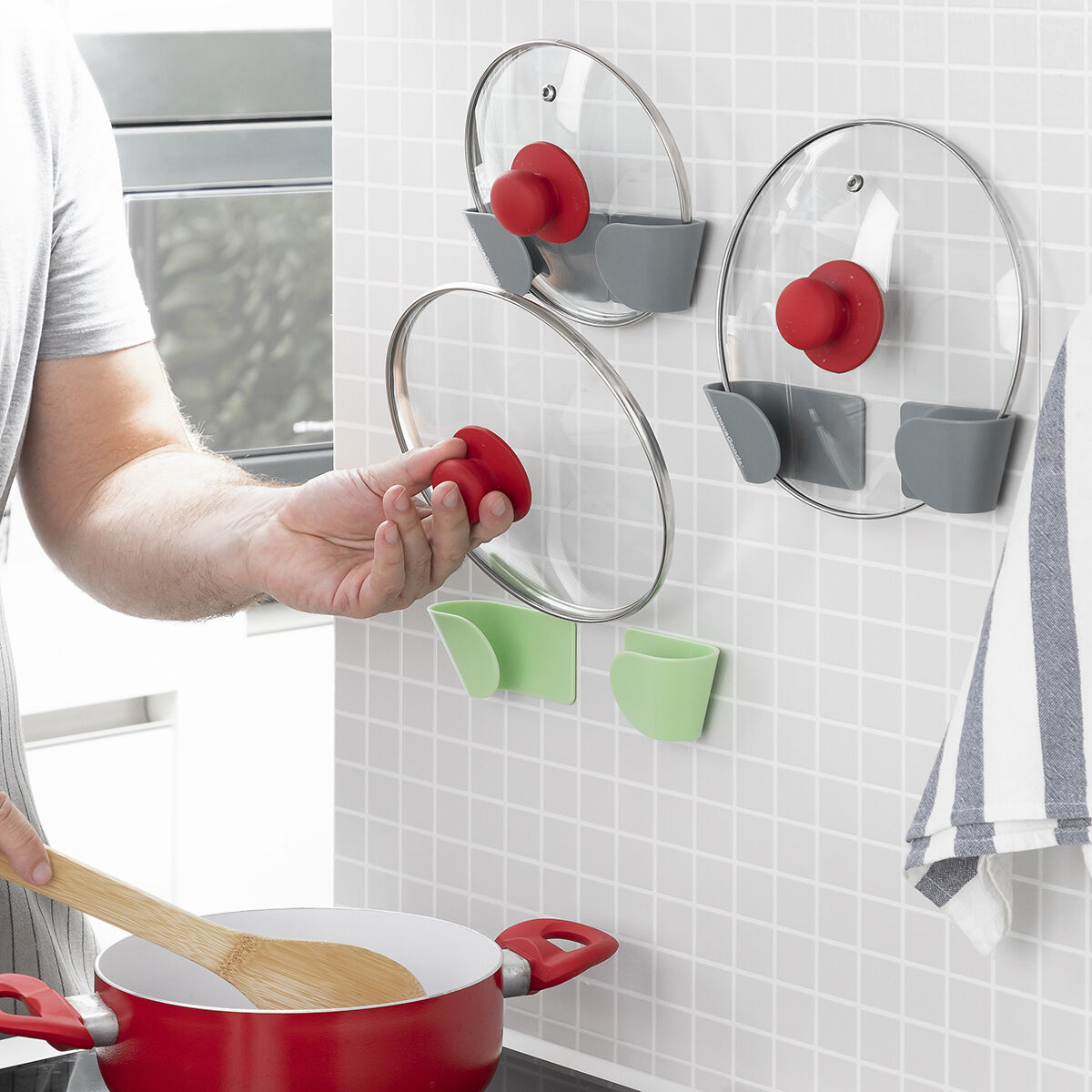 Set med 3 självhäftande hållare för kastrullock Smarack InnovaGoods - 26