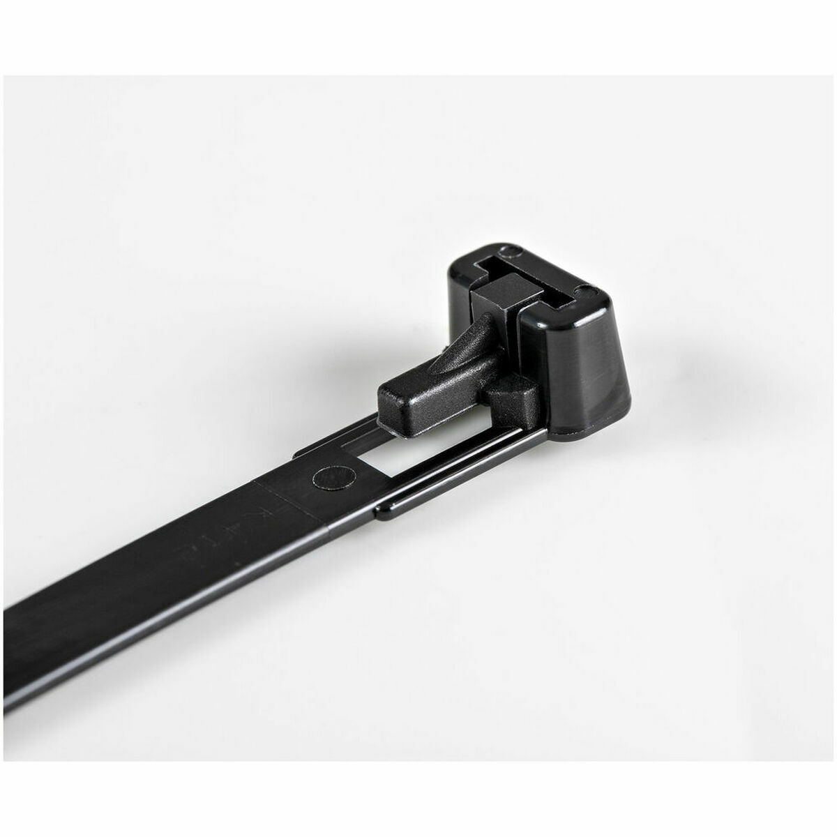 Kabelflänsar Startech CBMZTRB8BK           Svart - 3