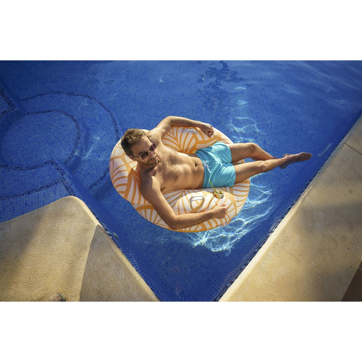 Bestway Uppblåsbar Deluxe Komfortstol med Ryggstöd och Handtag 118x117 cm Strand och Pool 43643 - 2