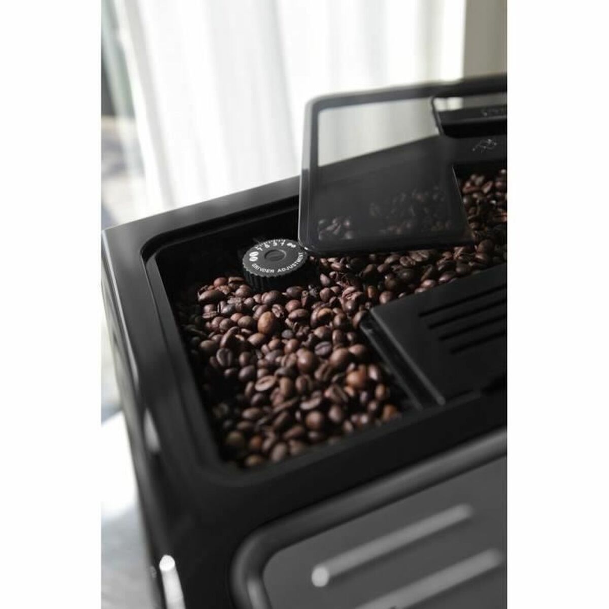Superautomatisk kaffebryggare DeLonghi Svart 1450 W - 5