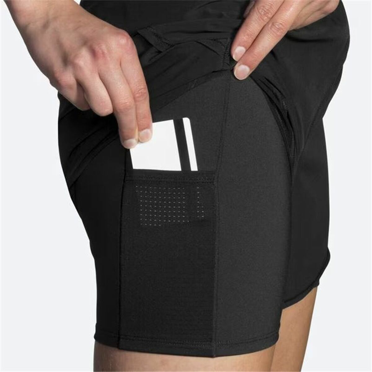 Sportshorts för kvinnor Brooks Chaser 5" 2-in-1 Svart - 6