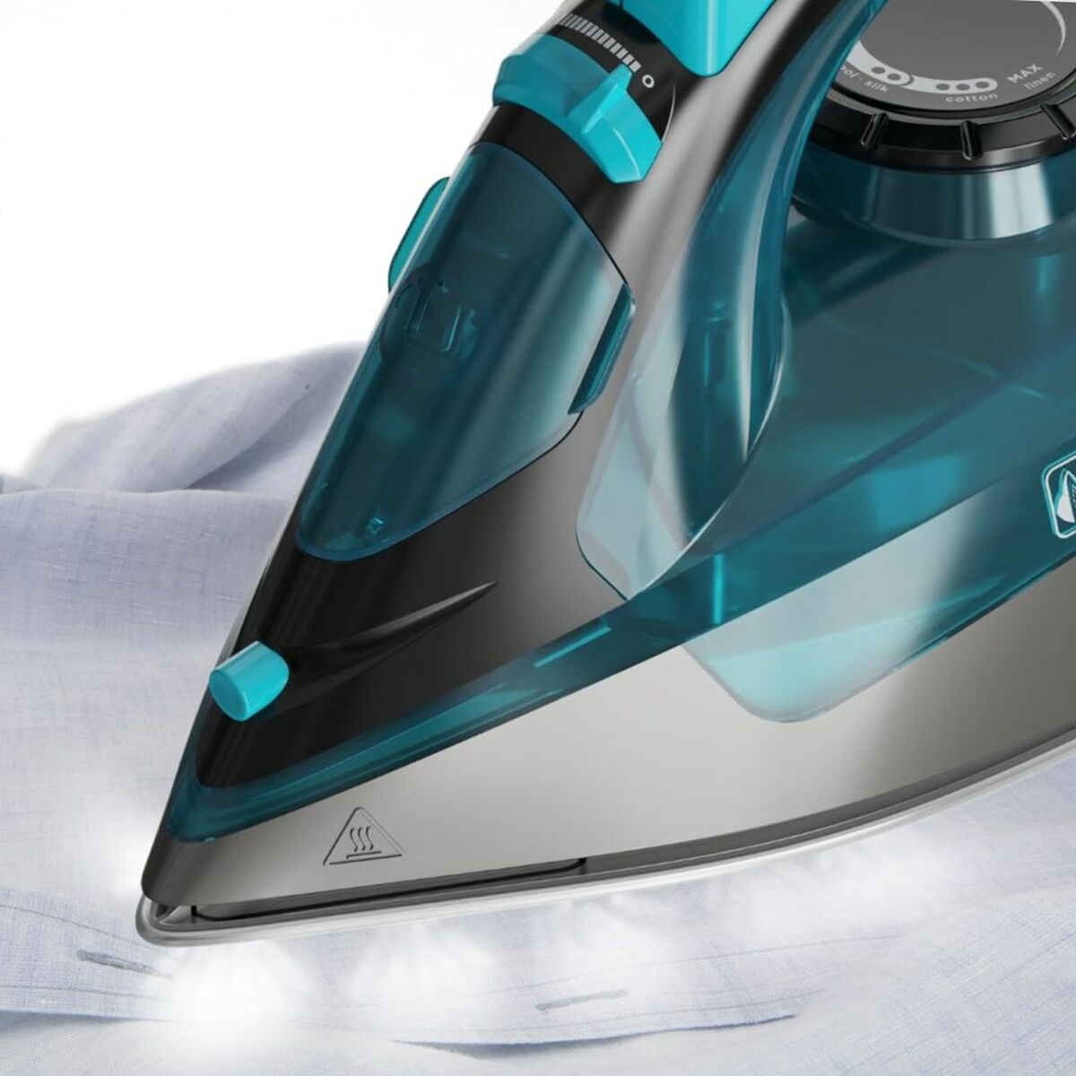 Ångstrykjärn Black & Decker BXIR2201E 2200 W - 3