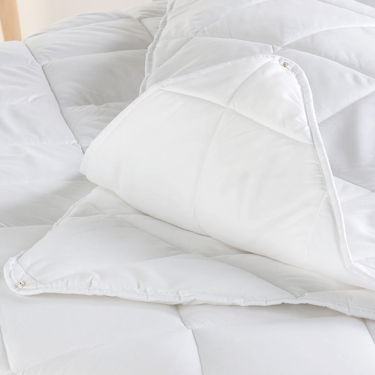 Täcke HappyFriday Basic Vit 120 + 250 g/m² 105 x 200 cm (2 Delar) - 7