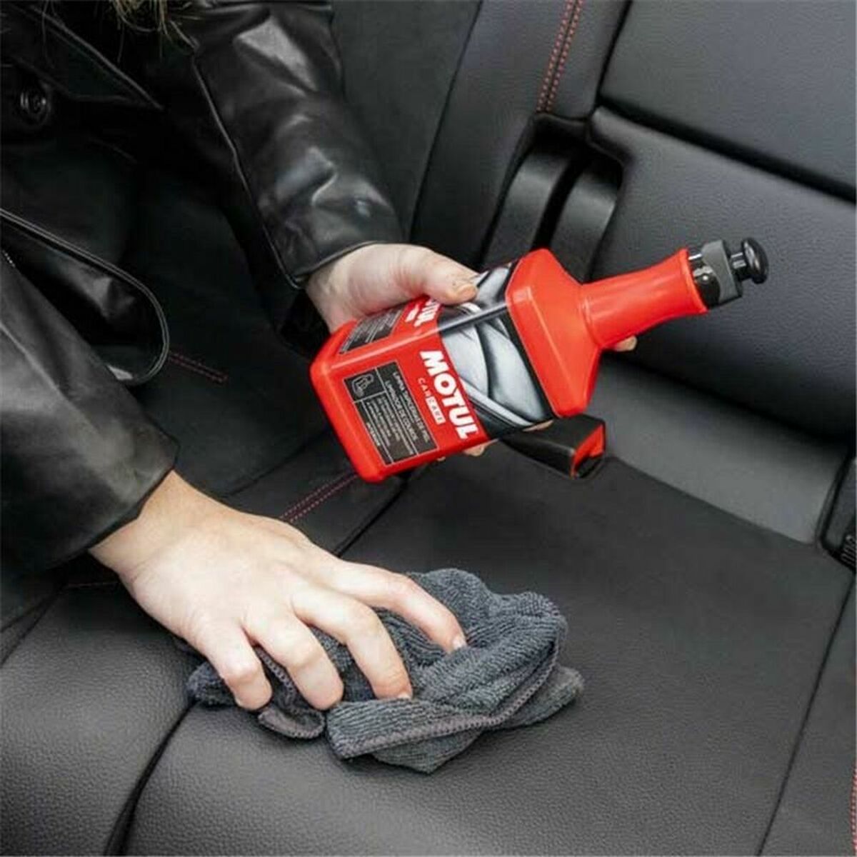 Rengöringsmedel för möbeltyg Motul MTL110149 Läder 500 ml - 6