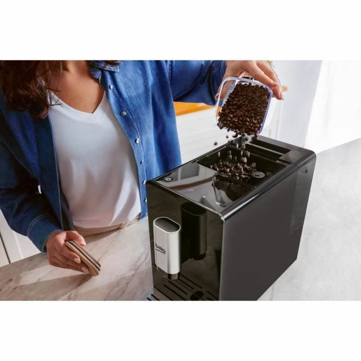 Superautomatisk kaffebryggare BEKO CEG 3194 B Svart 1,5 L - 5