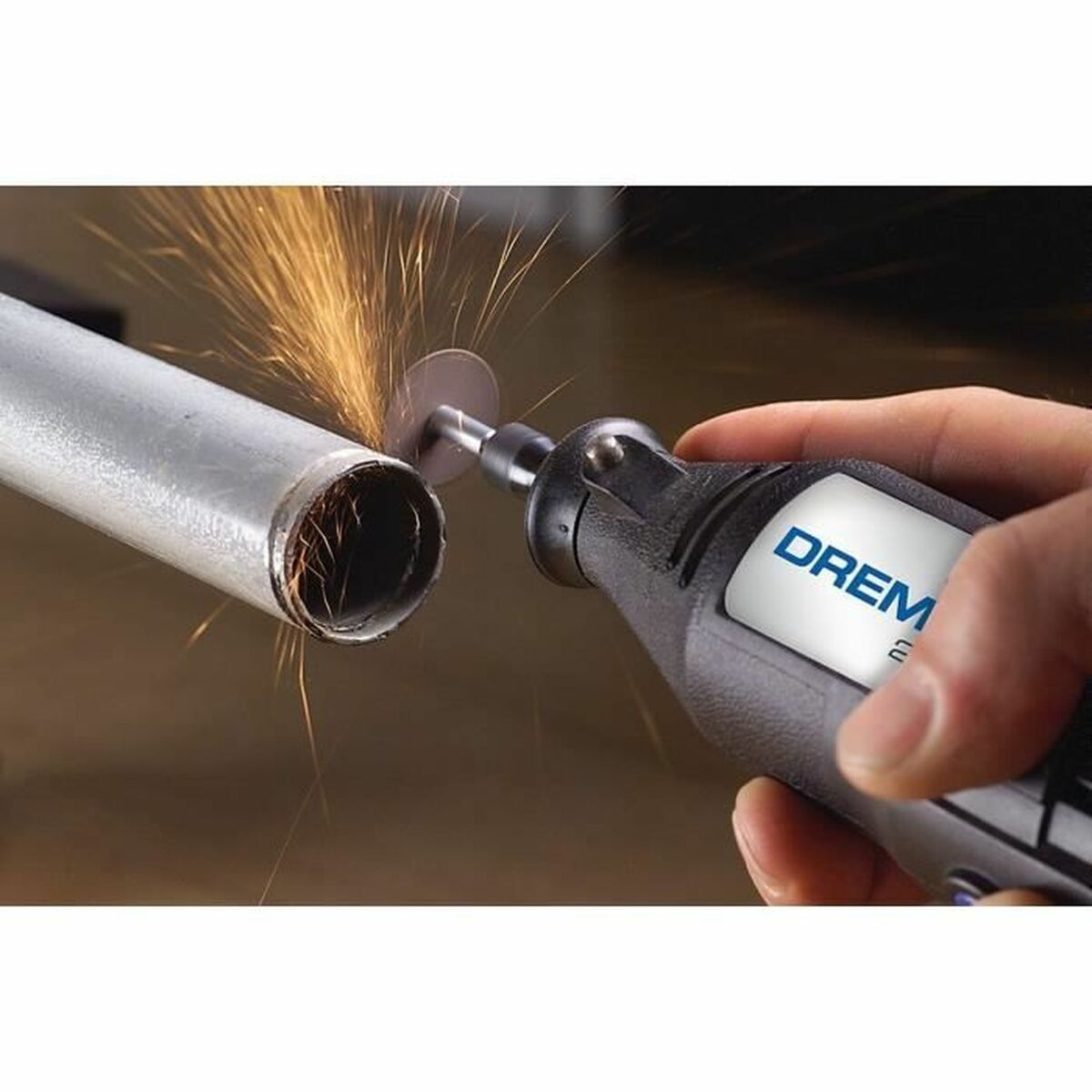 Set med tillbehör för multiverktyg Dremel 688 - 4