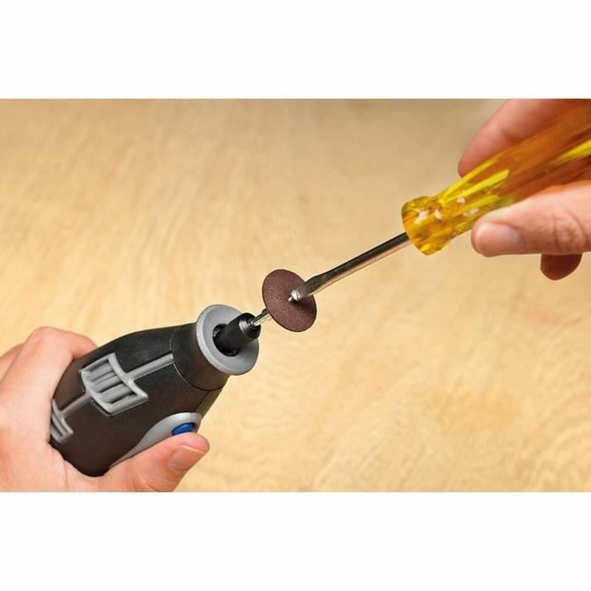 Set med tillbehör för multiverktyg Dremel 688 - 3