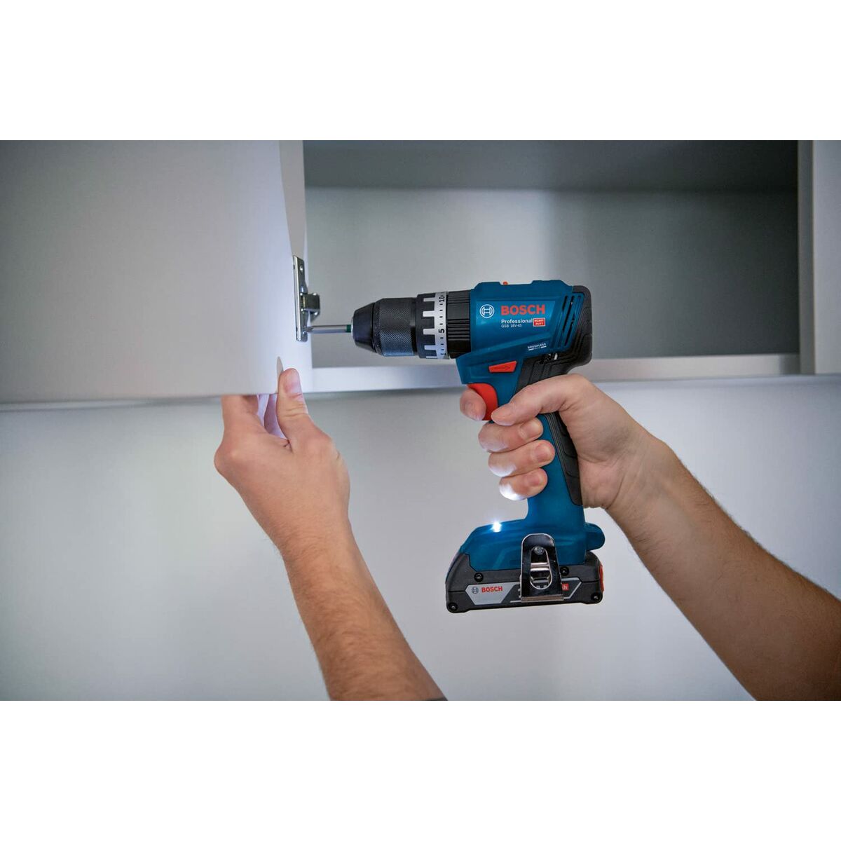 Borr/skruvdragare BOSCH GSB 18V-45 82 Delar 45 Nm - 4