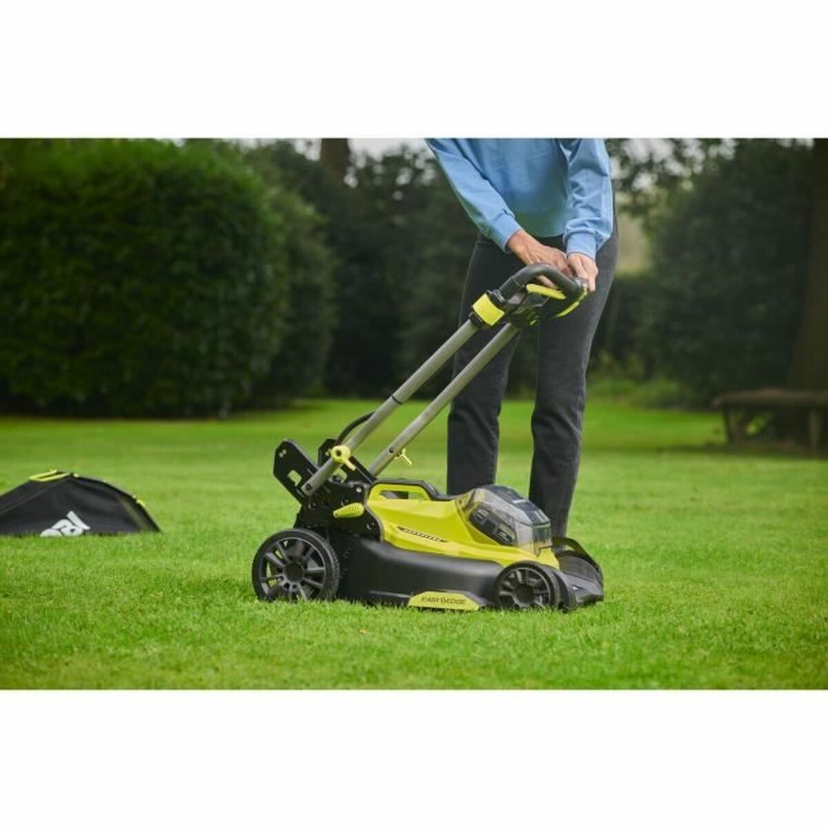 Gräsklippare Ryobi RY18LMX40C-240 - 4