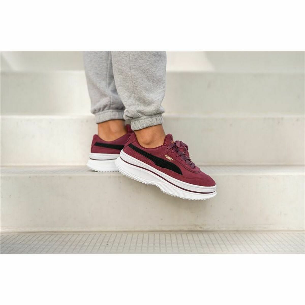 Casual Träningsskor Dam Puma Sportswear Deva Suede Mörkröd - 14
