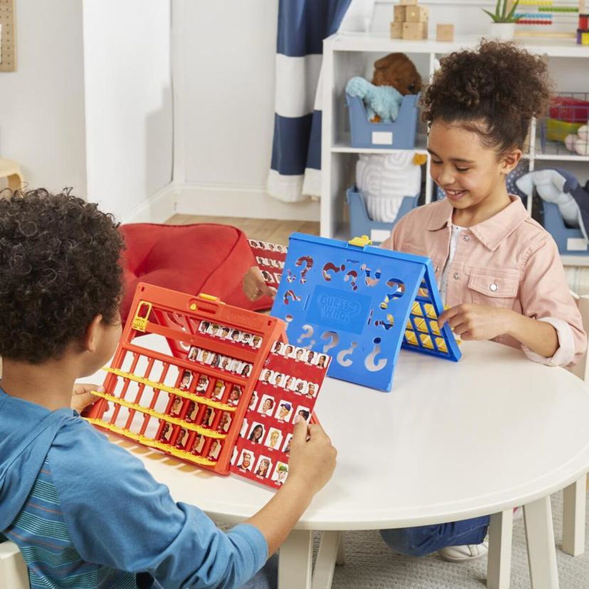 Vem där Hasbro F6105101 (FR) - 8