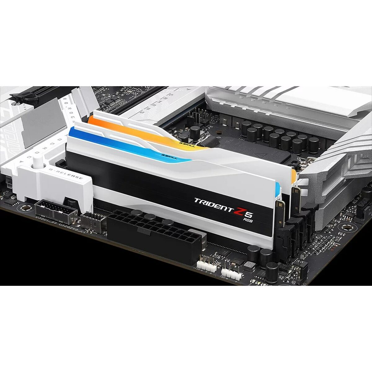 RAM-minne GSKILL F5-6400J3239G16GX2-TZ5RW DDR5 32 GB cl32 - 3