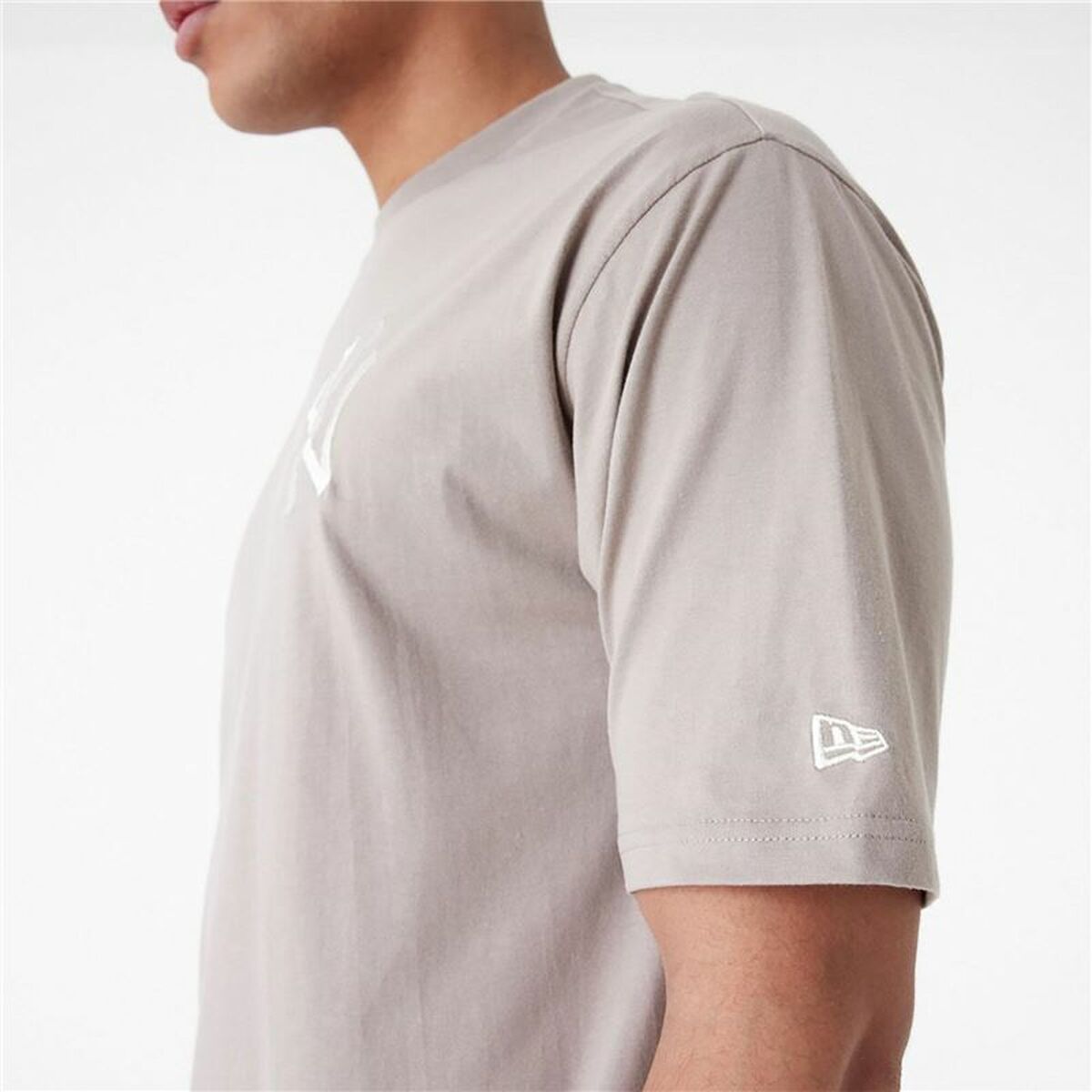 T-shirt med kortärm Herr New Era ESSNTLS LC OS TEE NEYYAN 60435555 Ljusbrun (XL) - 3