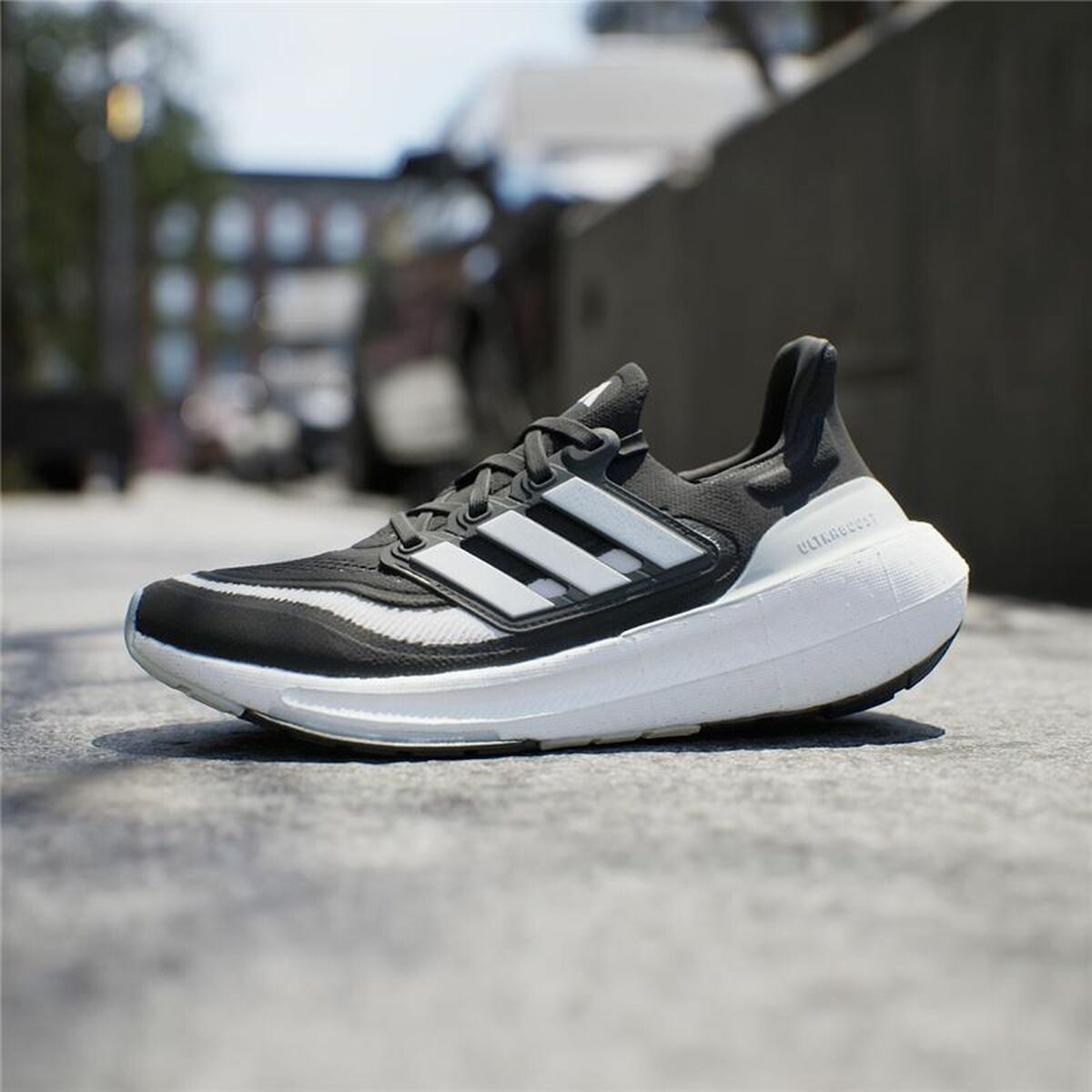 Gymnastiksko, Dam Adidas Ultra Boost Light Vit Svart - 2