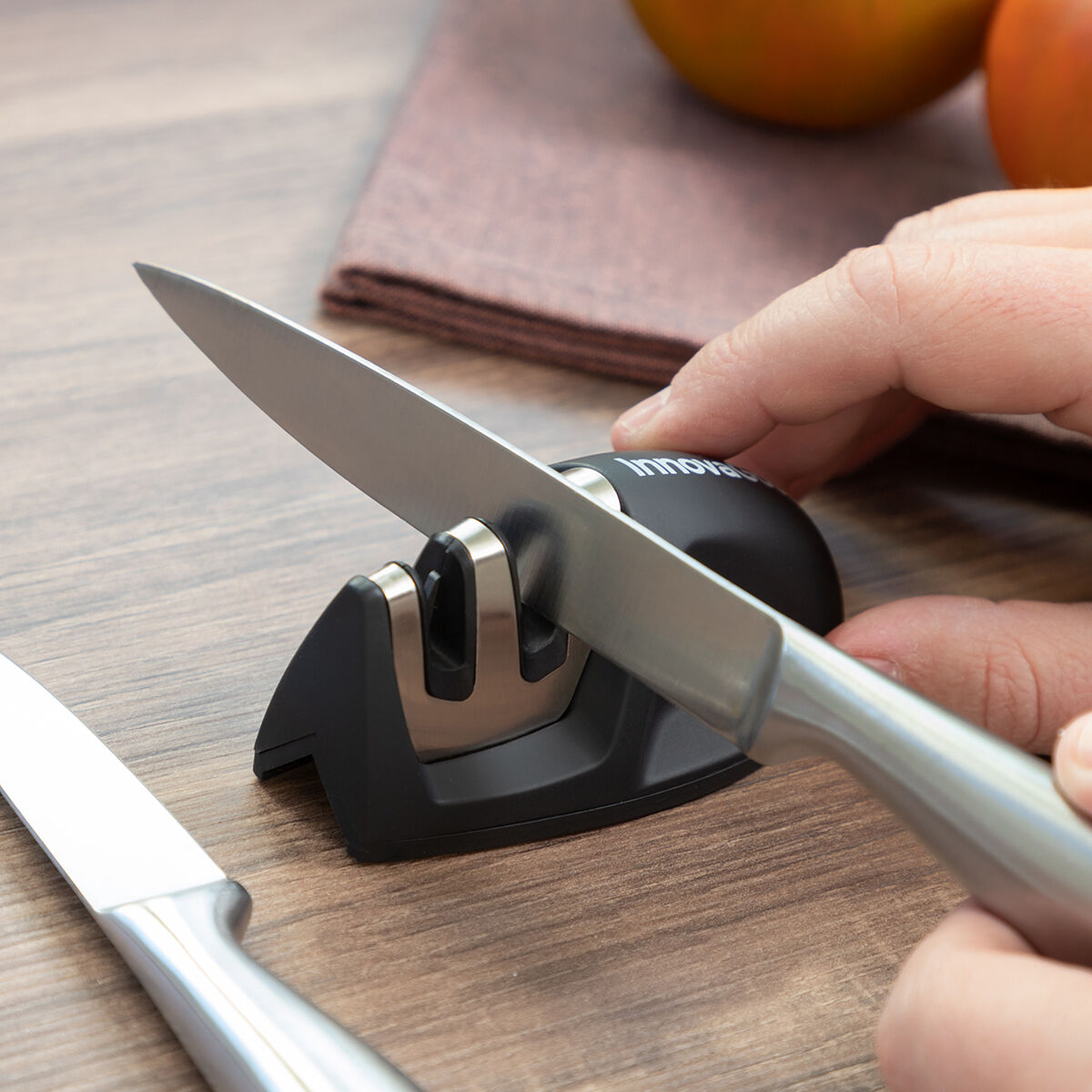 Kompakt Knivslipare Knedhger InnovaGoods - 30