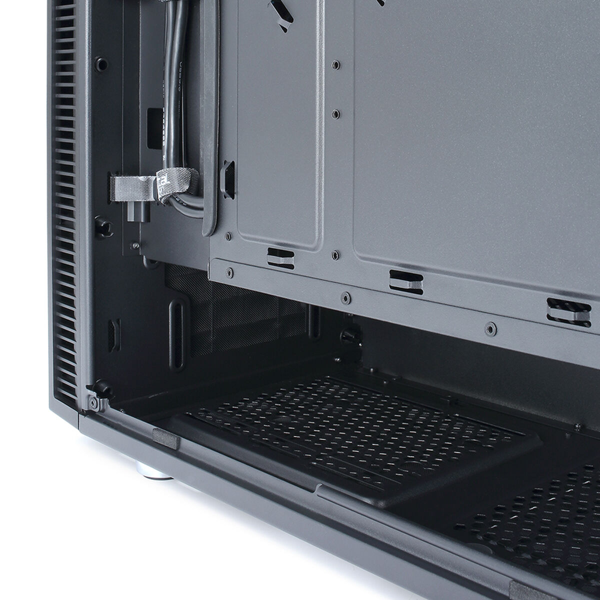 ATX Semitorn Fractal FD-CA-DEF-C-BK Svart - 4