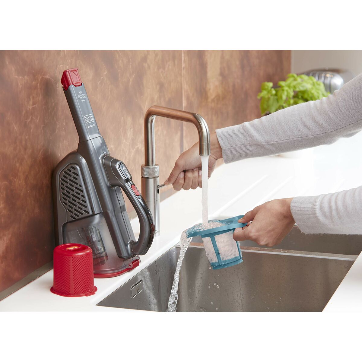 Handdammsugare Black & Decker Dustbuster 18 W - 5