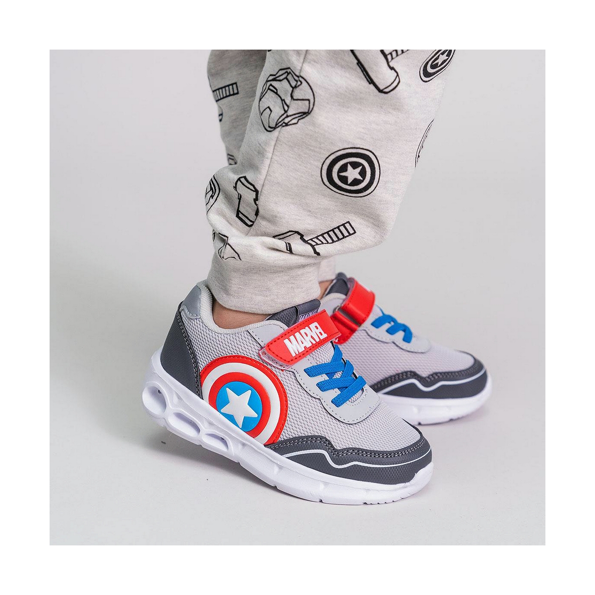 Sportskor med LED The Avengers Grå - 10