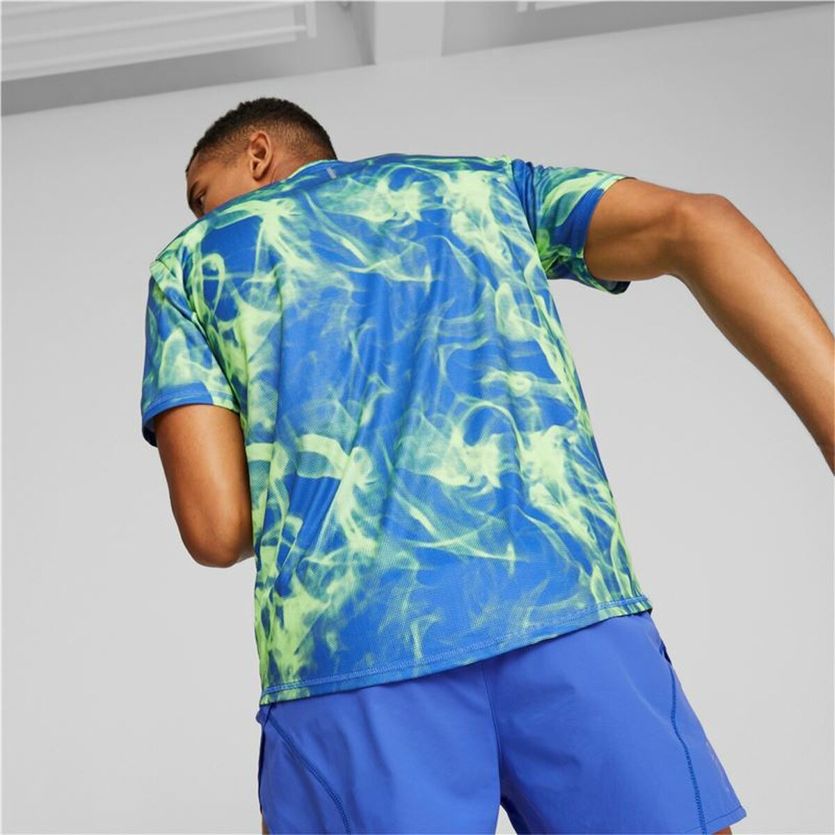 T-shirt med kortärm Herr Puma Run Favorite Blå Grön - 5