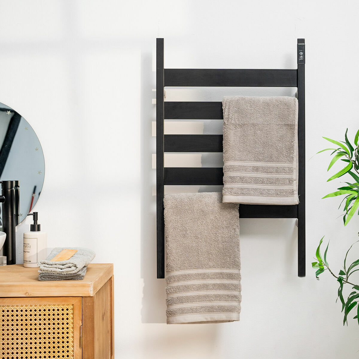 Elektrisk handdukstork för vägg eller golv InnovaGoods (Renoverade C) - 2